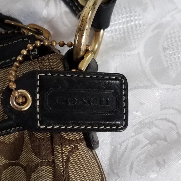 Coach Legacy Signature Khaki purse - Picture 11 of 16